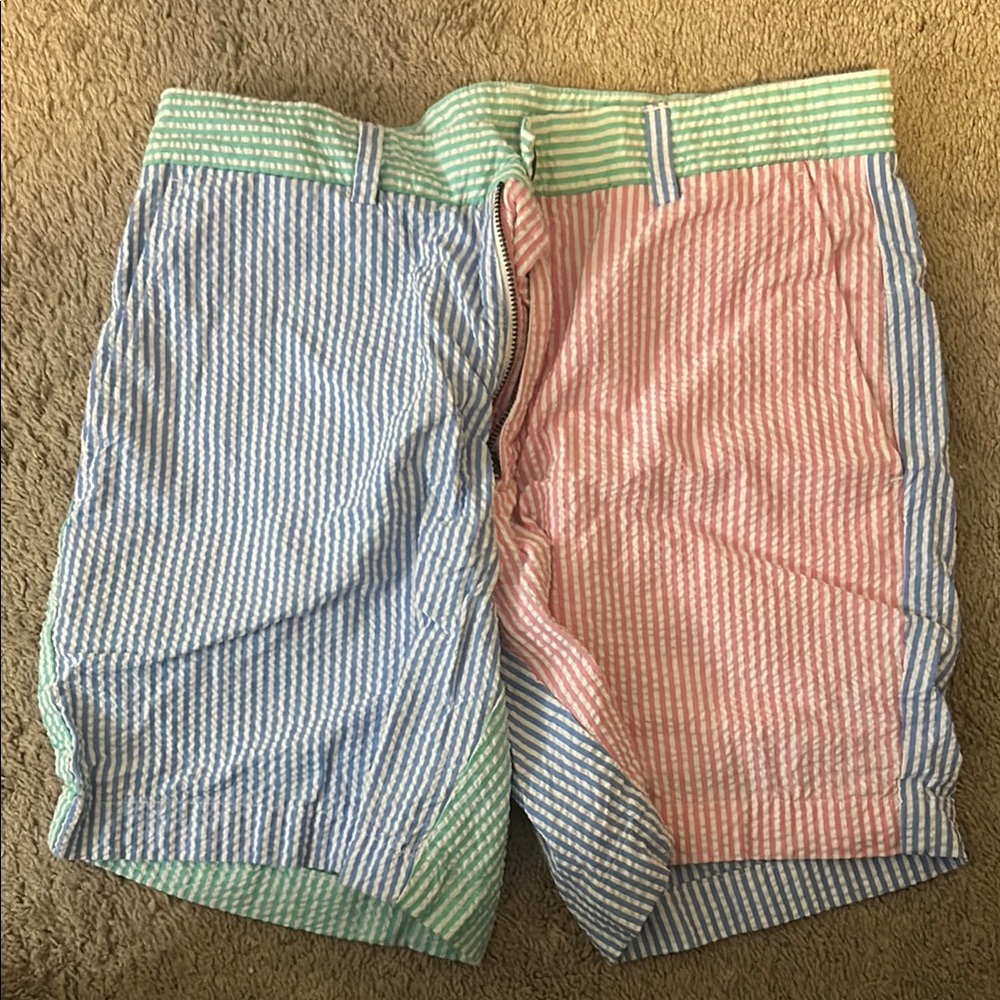Vineyard Vines Striped Men Shorts